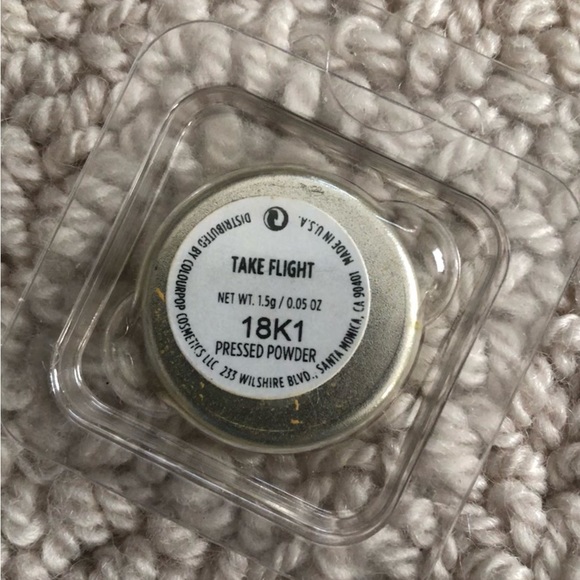 ColourPop Pressed Powder Single Eyeshadow!
Shade: Take Flight. - Picture 9 of 9